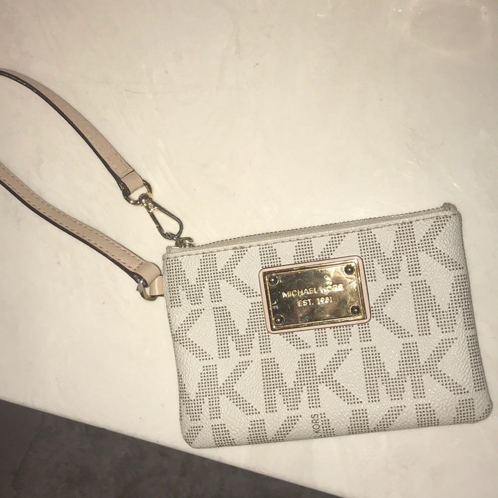 wallet with wristband